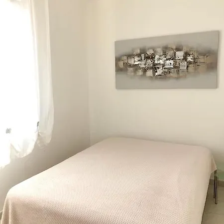 En Rez De Vue Apartmán Monticello