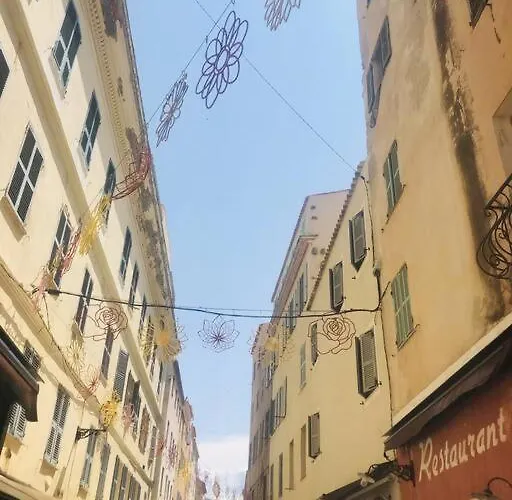 En Rez De Vue Monticello