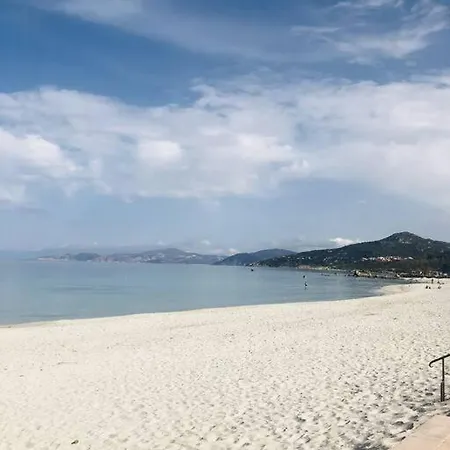公寓 En Rez De Vue *